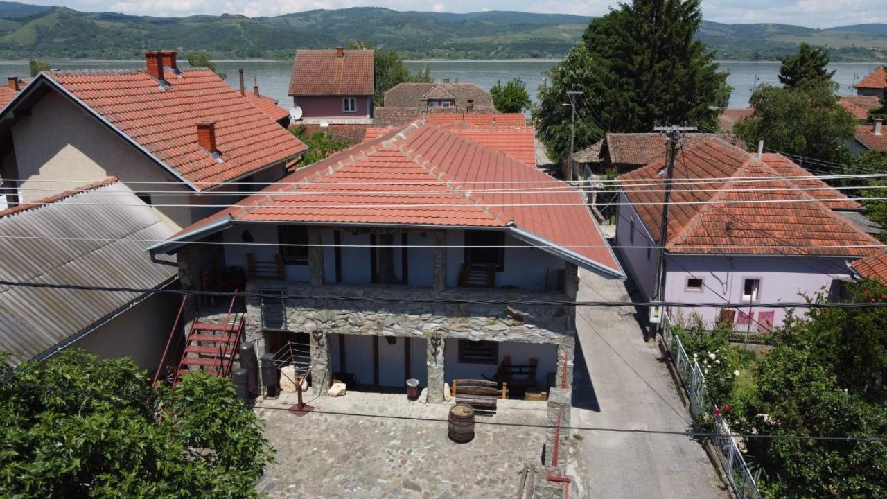 Apartmani Pinkum Veliko Gradište エクステリア 写真
